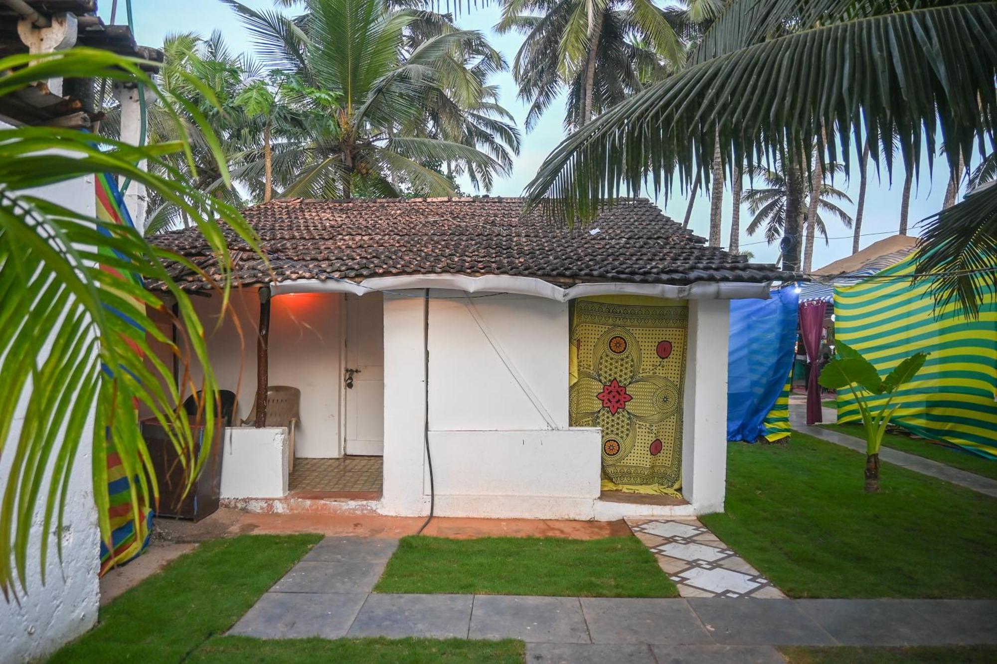 אגונדה Kashinath Beach Huts מראה חיצוני תמונה
