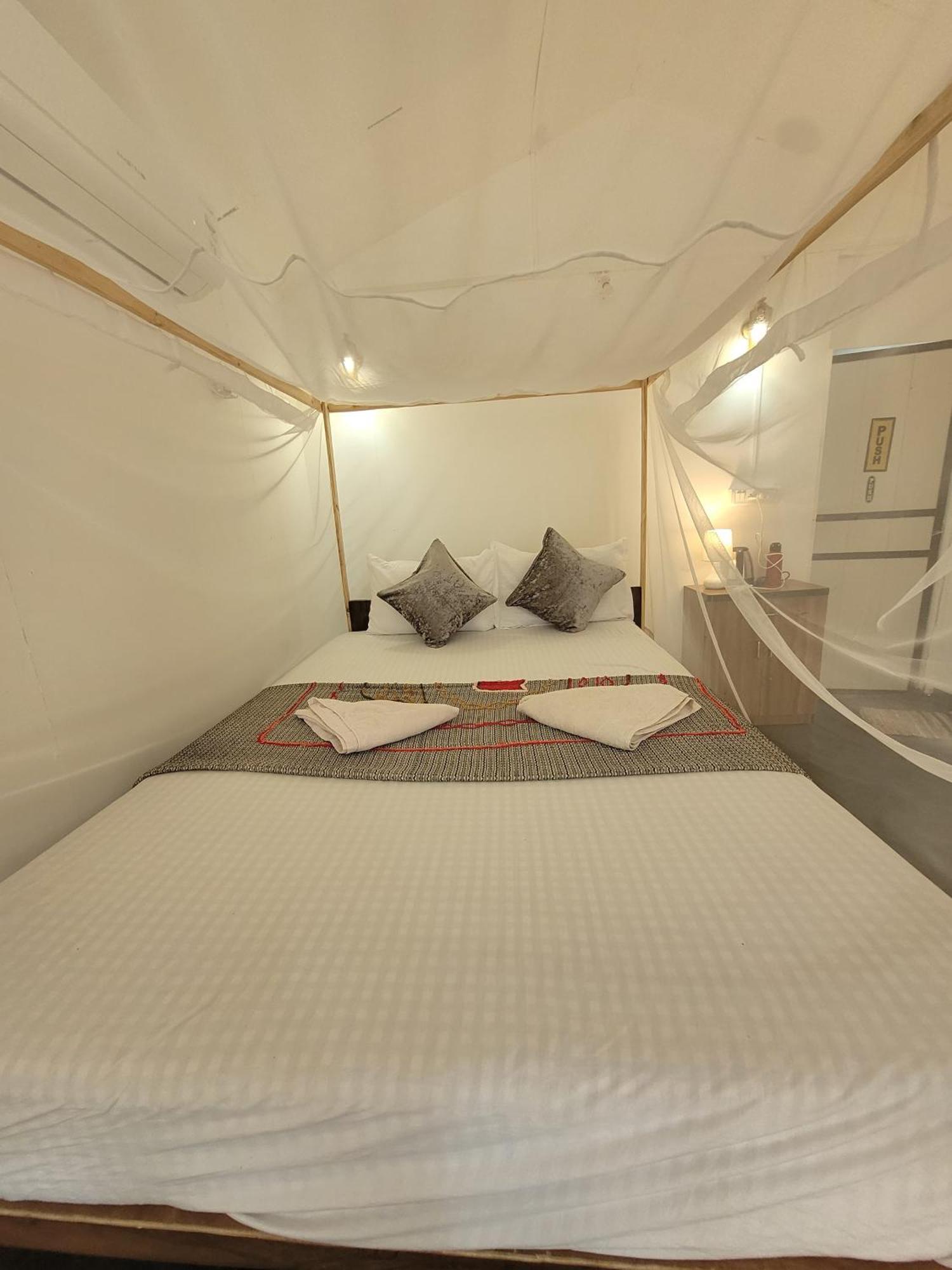 אגונדה Kashinath Beach Huts מראה חיצוני תמונה