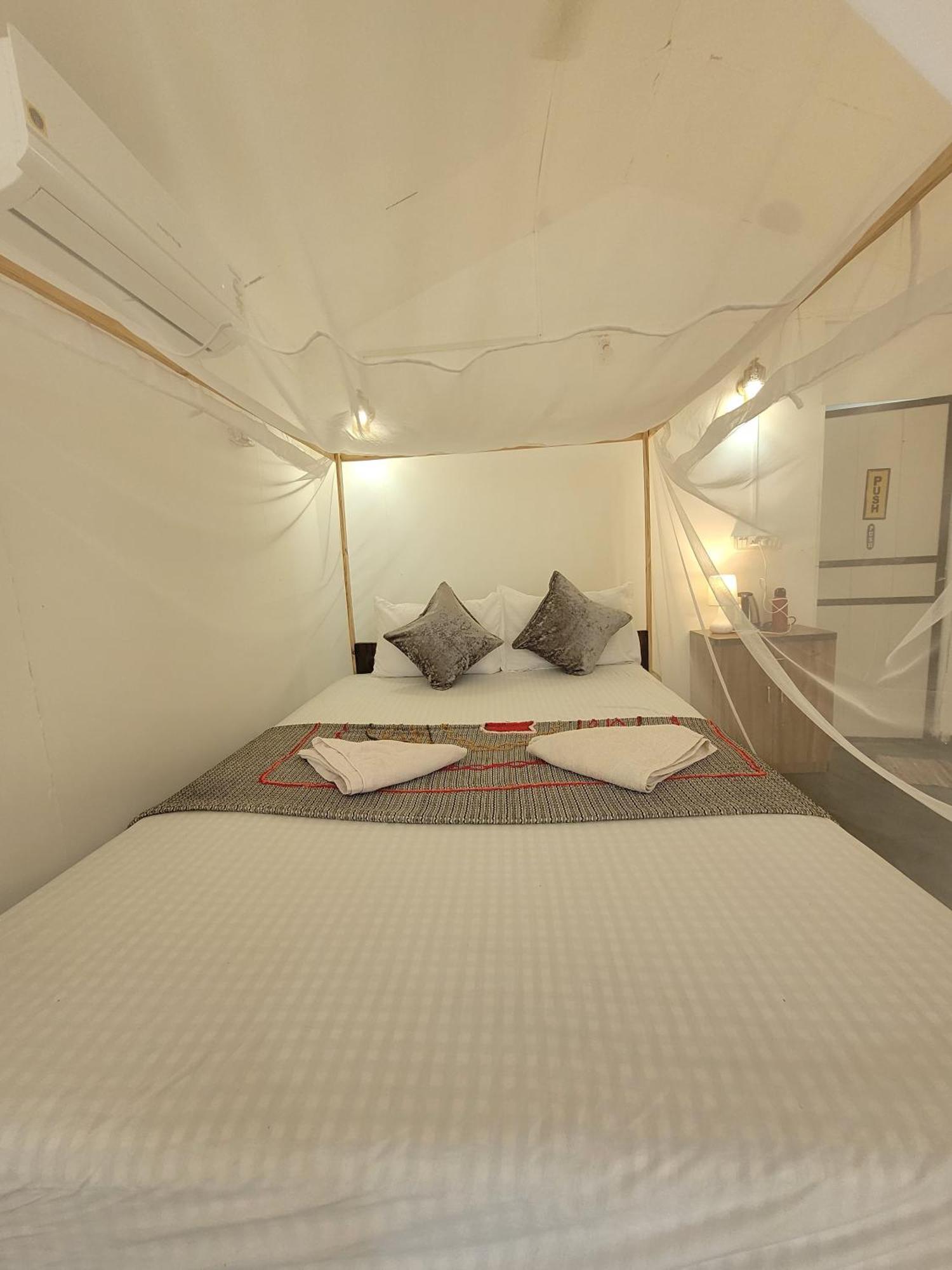 אגונדה Kashinath Beach Huts מראה חיצוני תמונה